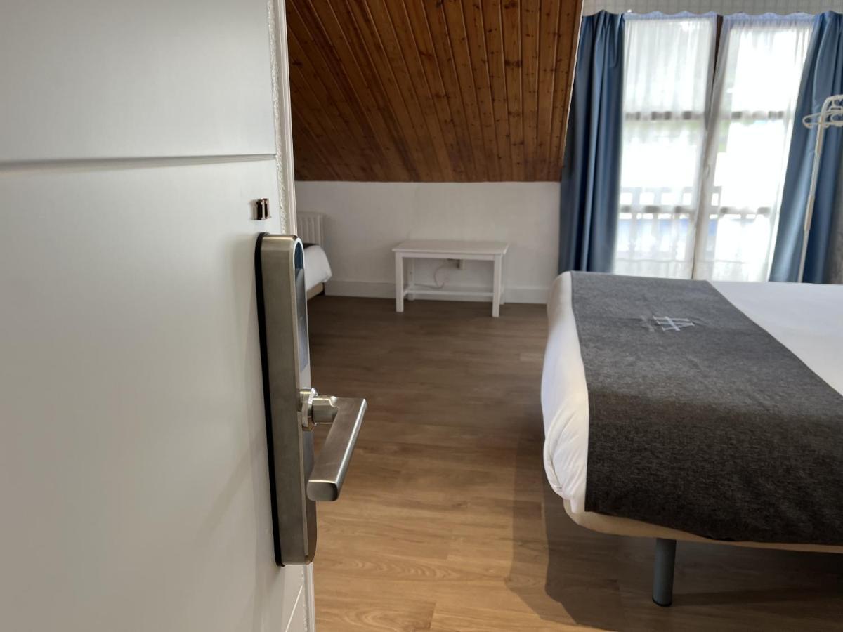 Hotel Avelina Cangas de Onis Exterior photo