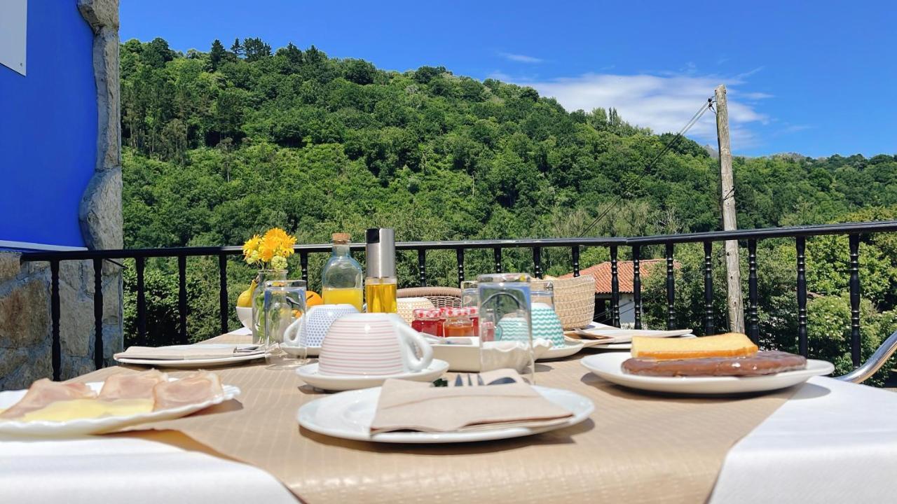 Hotel Avelina Cangas de Onis Exterior photo